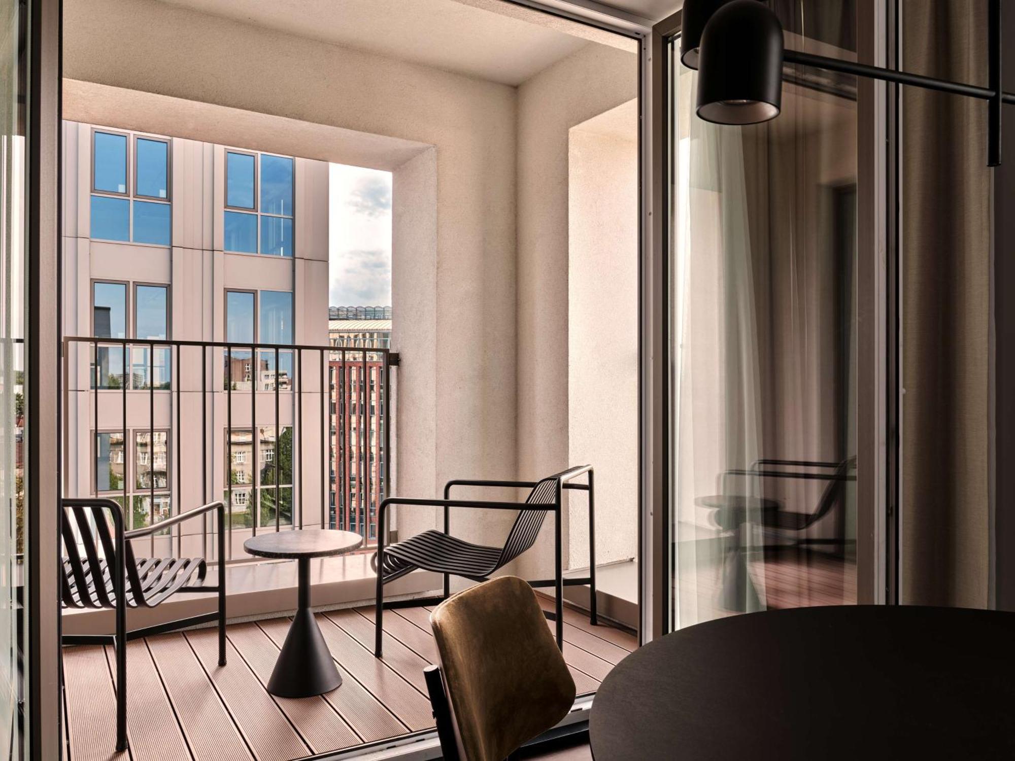 Radisson Red & Radisson Red Apartments, 4* Krakau