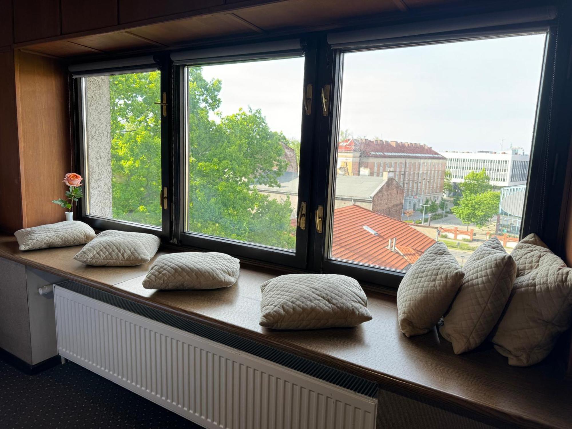Iris Aparthotel *