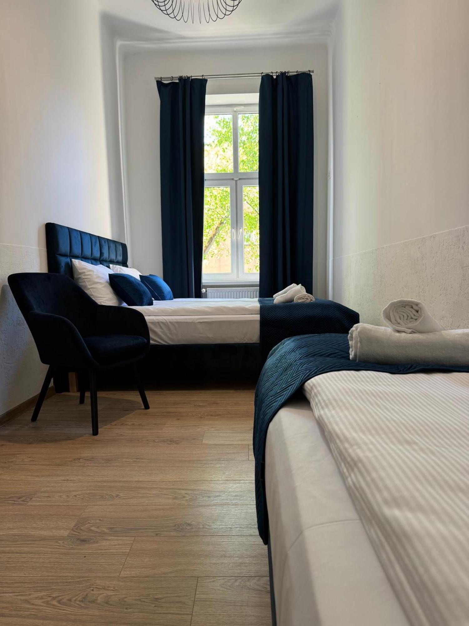 Iris Aparthotel