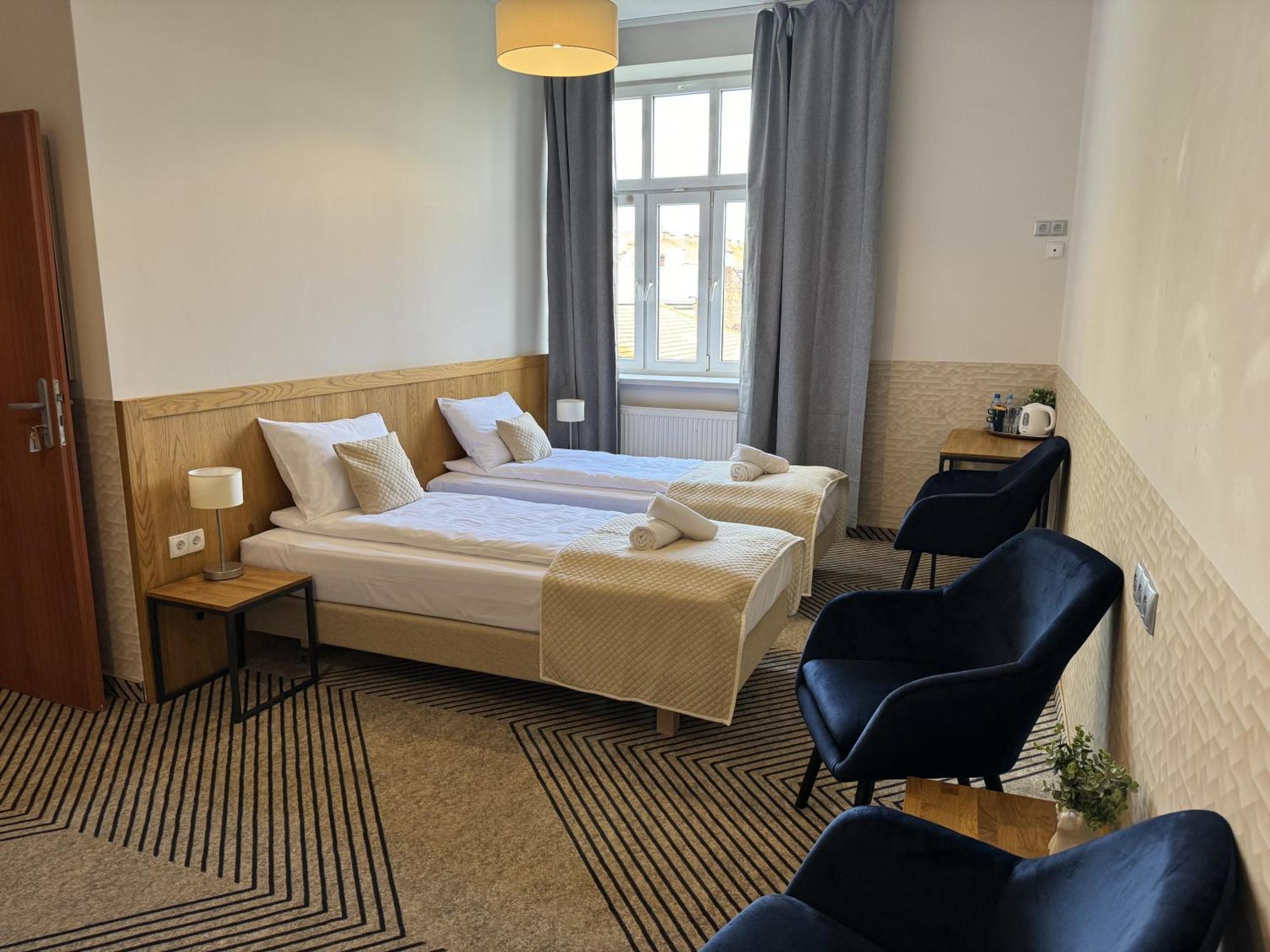 Iris Aparthotel *