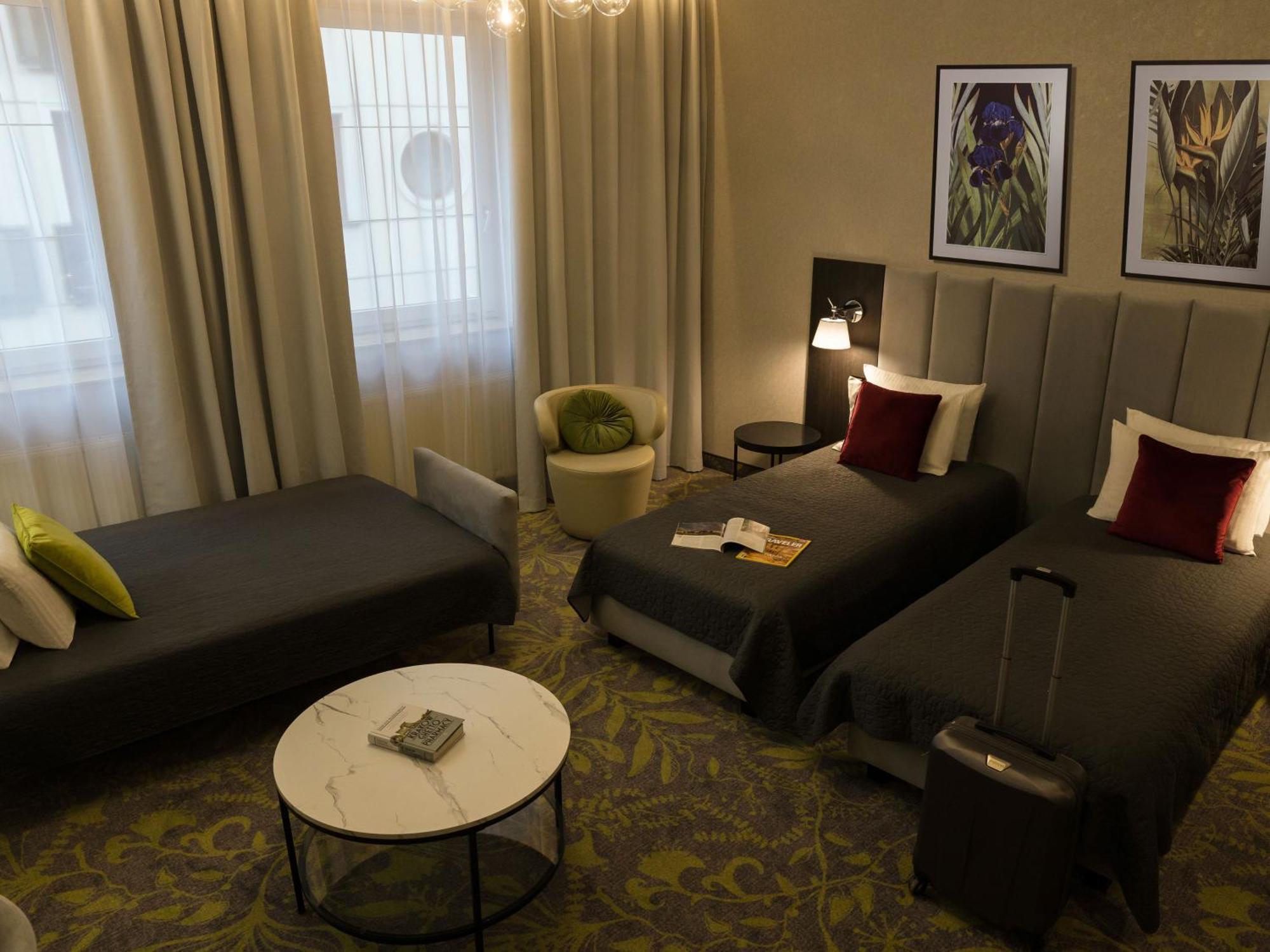 Hotel Atrium 3*