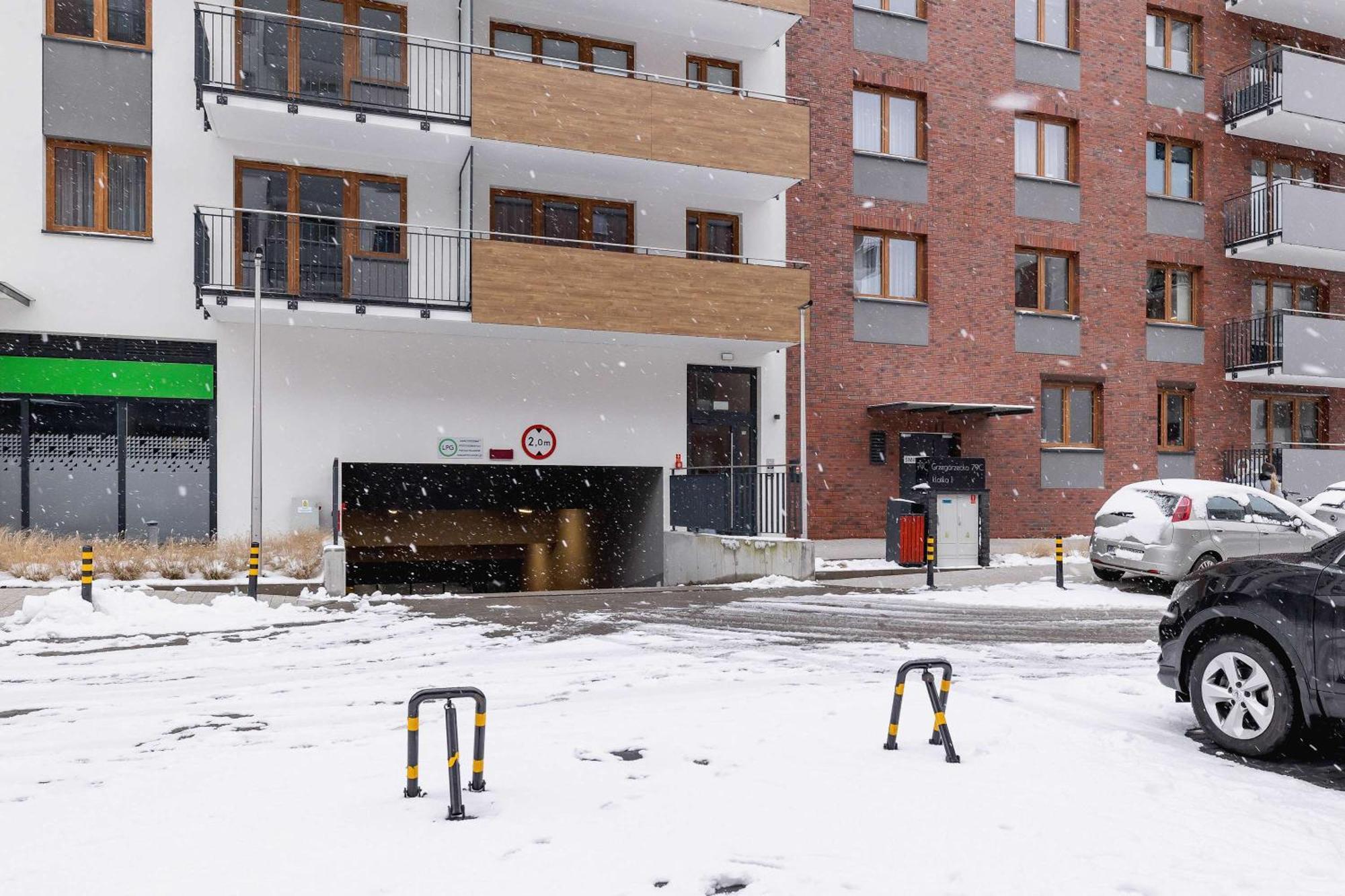 Exclusive With Parking By Renters Prestige * Krakow