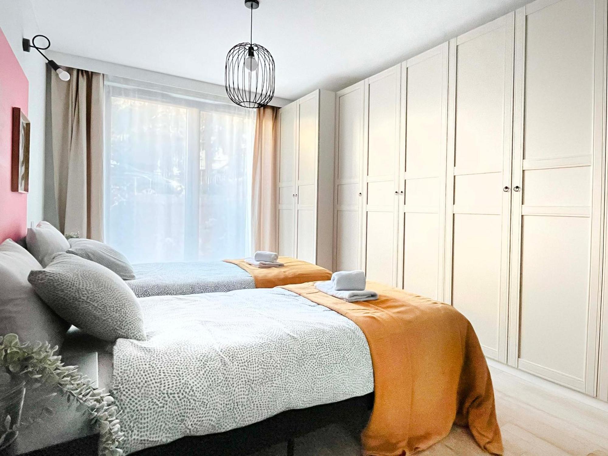 With Terrace And Two Bedrooms, Cracow Vistula Boulevards Apartment *