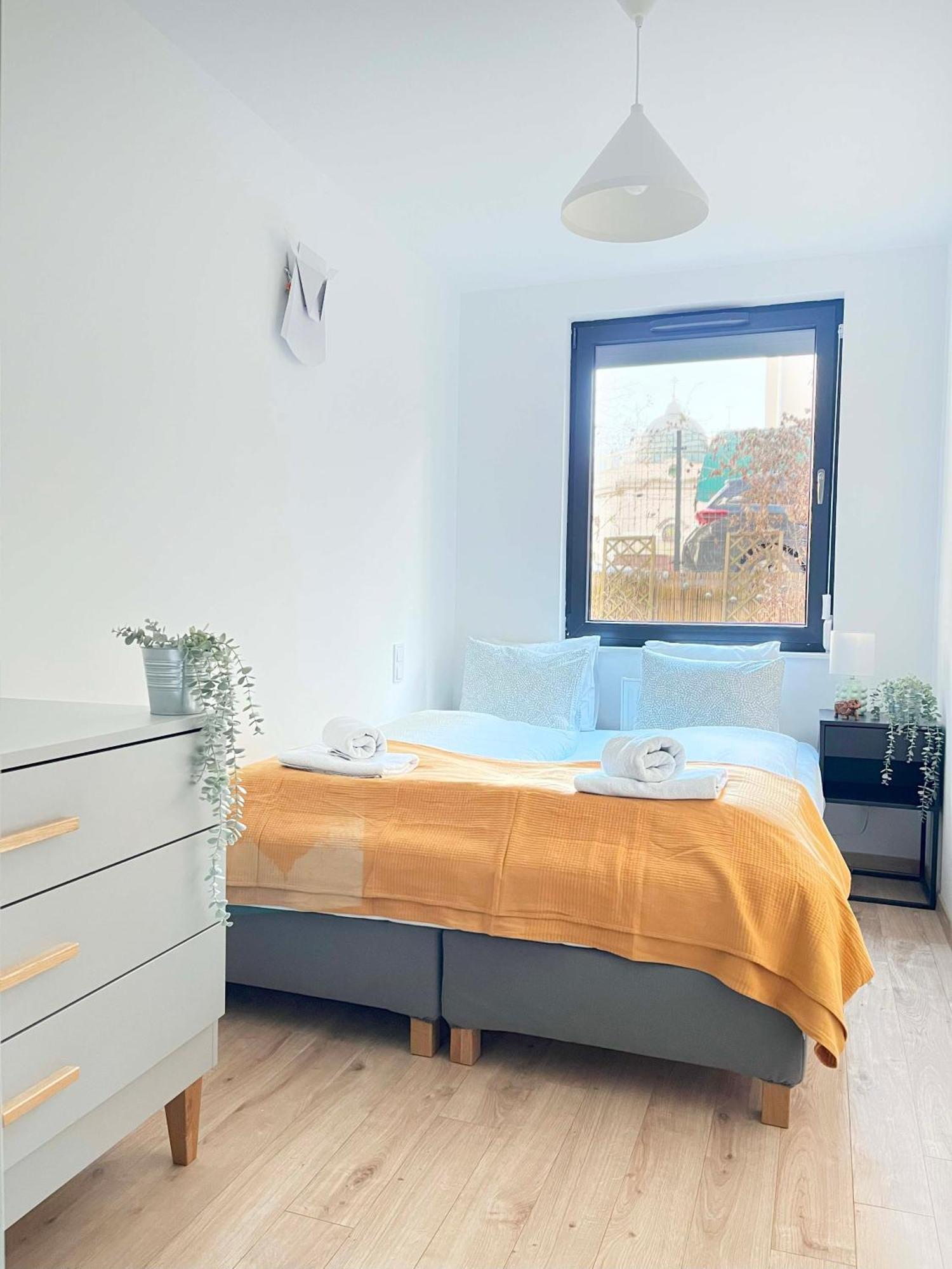 With Terrace And Two Bedrooms, Cracow Vistula Boulevards Apartment Krakow