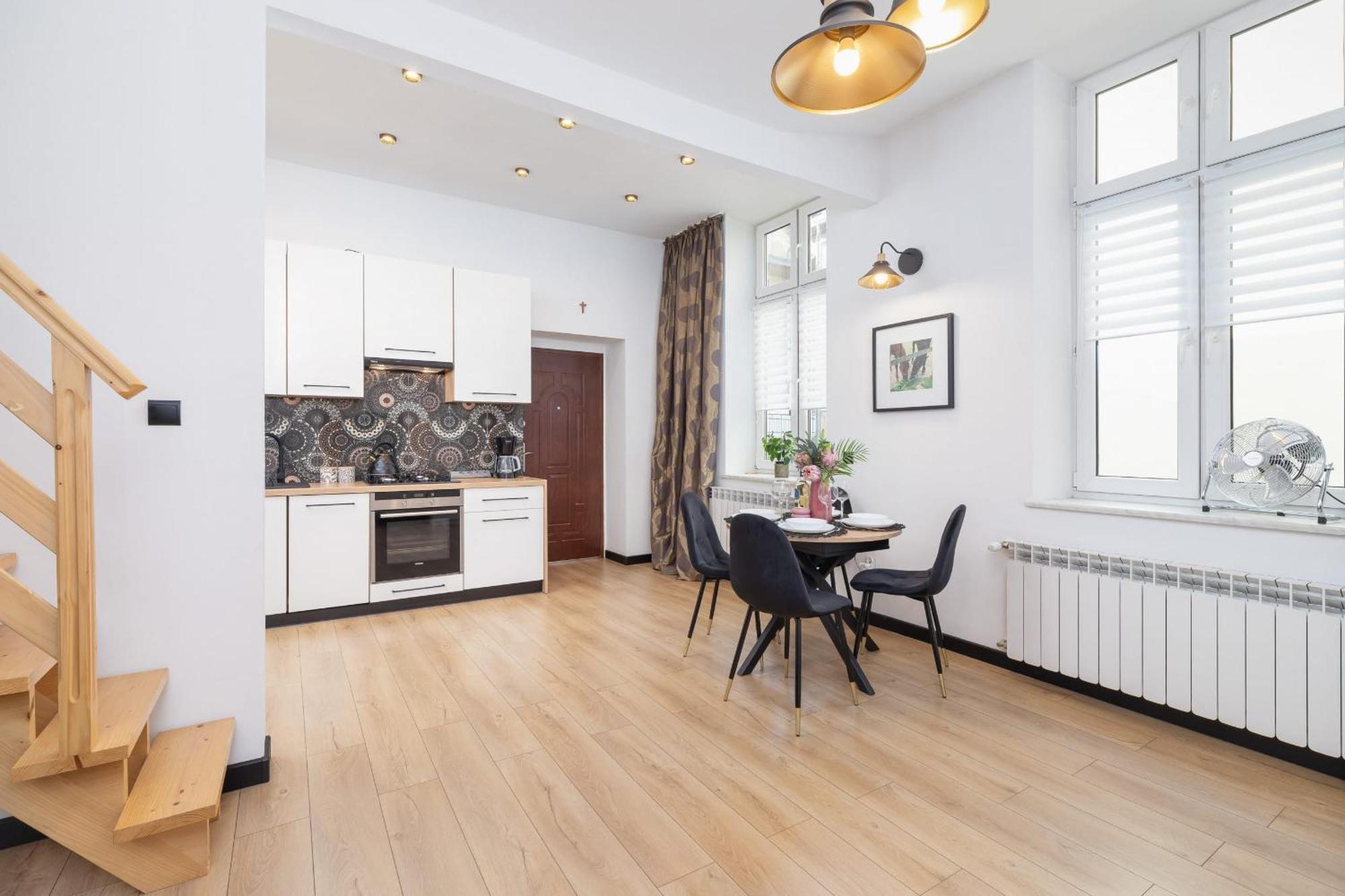 Apartment Arianska With Mezzanine Cracow Center By Renters *