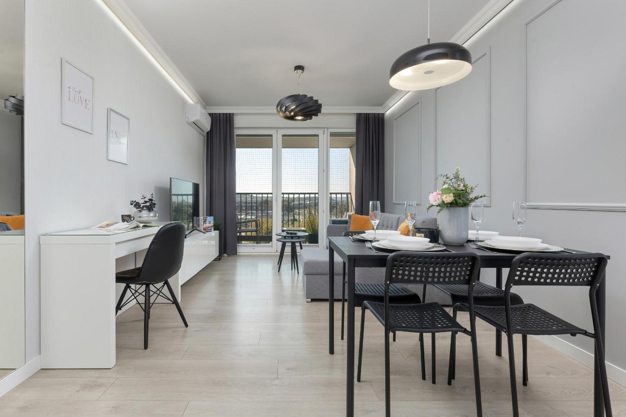 Podgorze Lipska Pet-friendly With Balcony And Parking By Renters Prestige Apartament Kraków