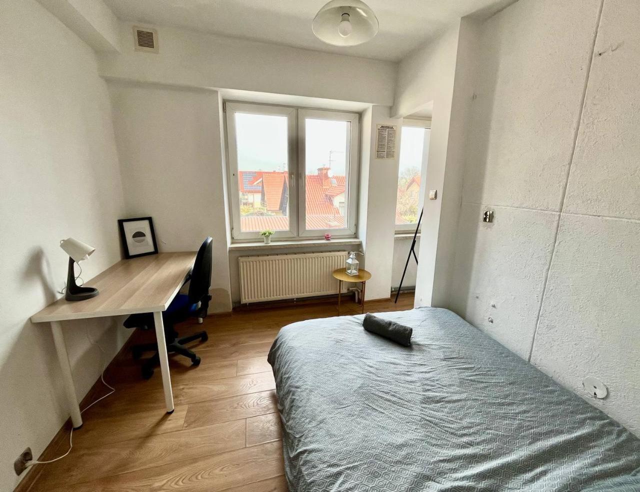 Kwatera prywatna Comfy, And Small In