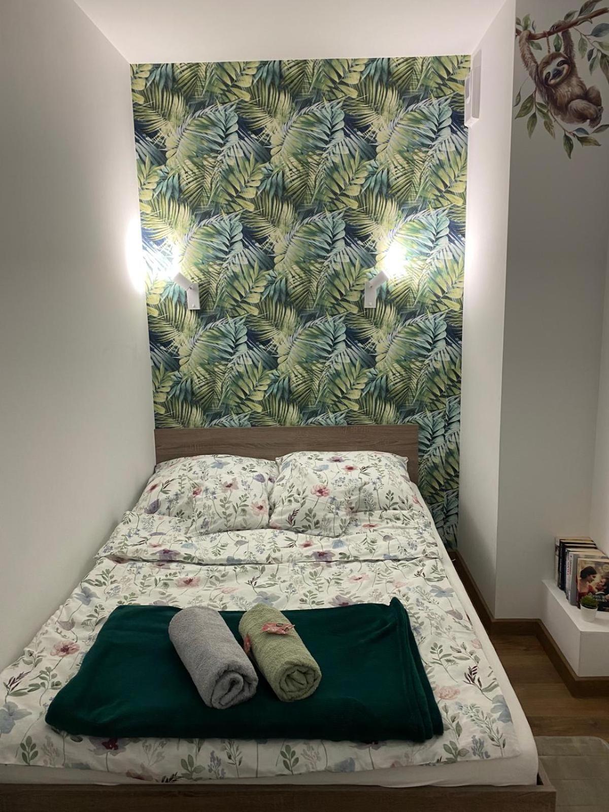 Apartment Em