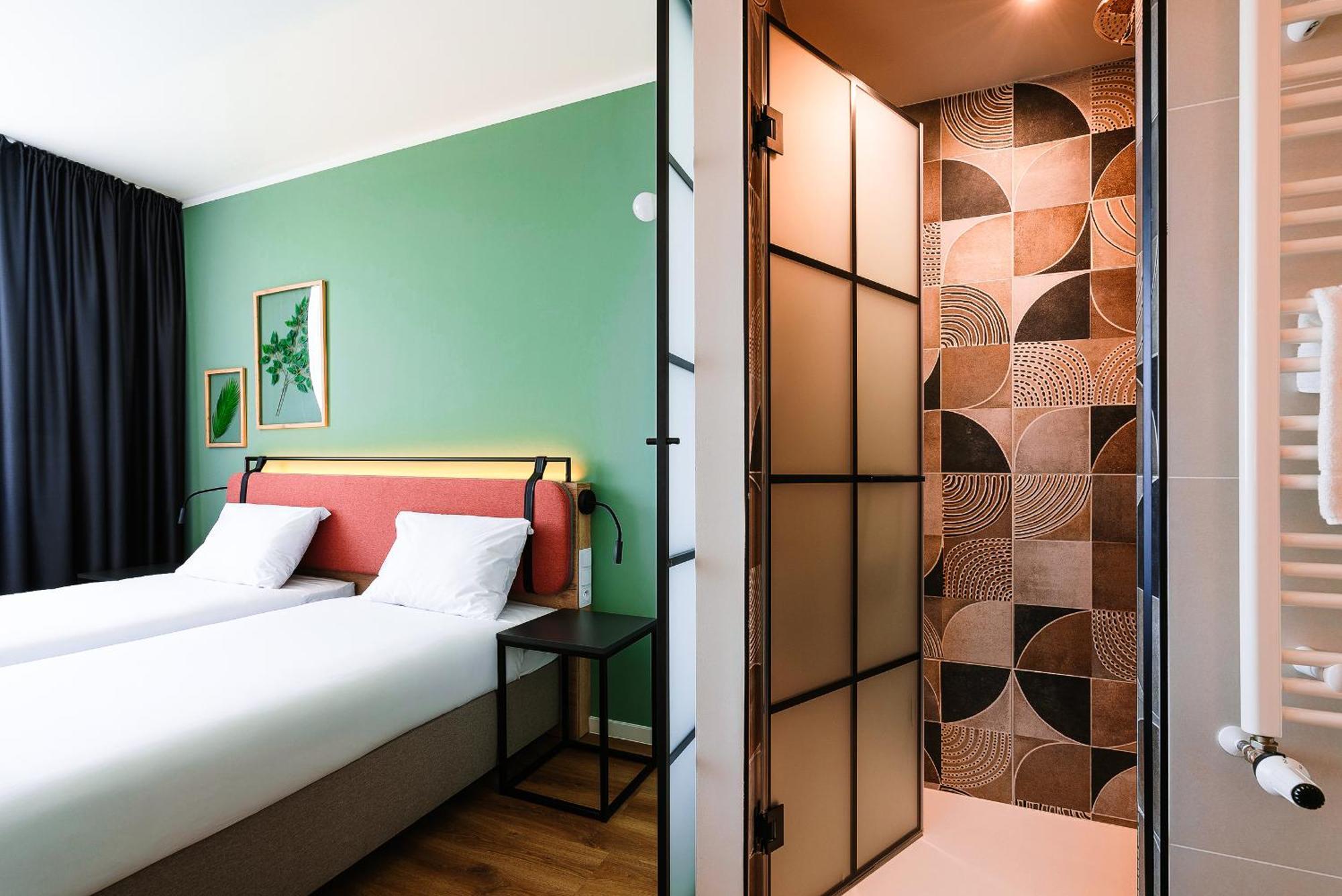 Hotel Campanile South