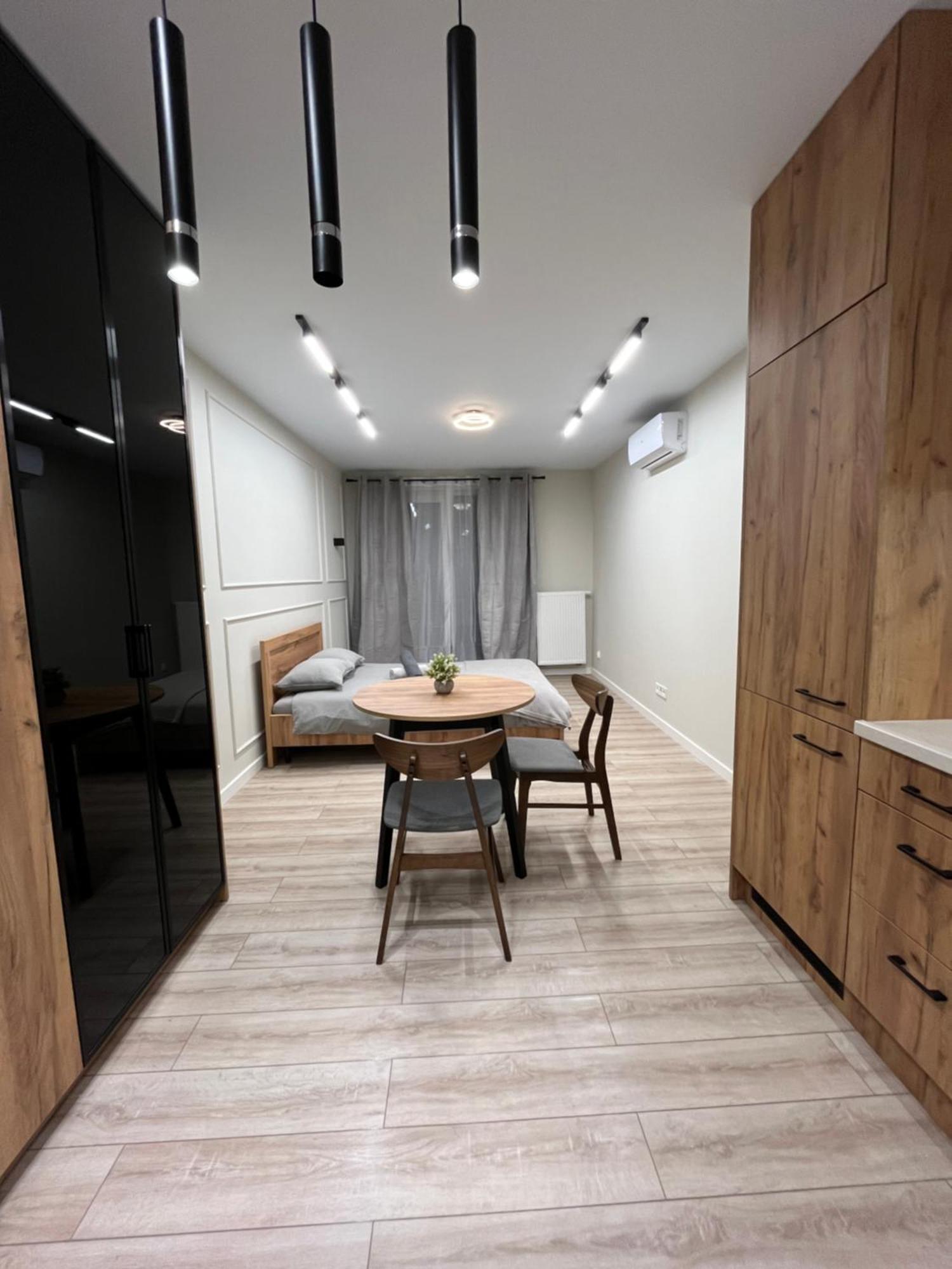 Modern Apartment *
