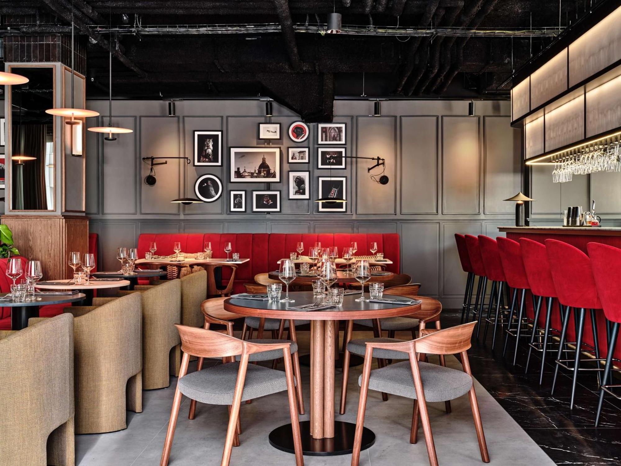 Radisson Red & Radisson Red Apartments, 4* Krakau