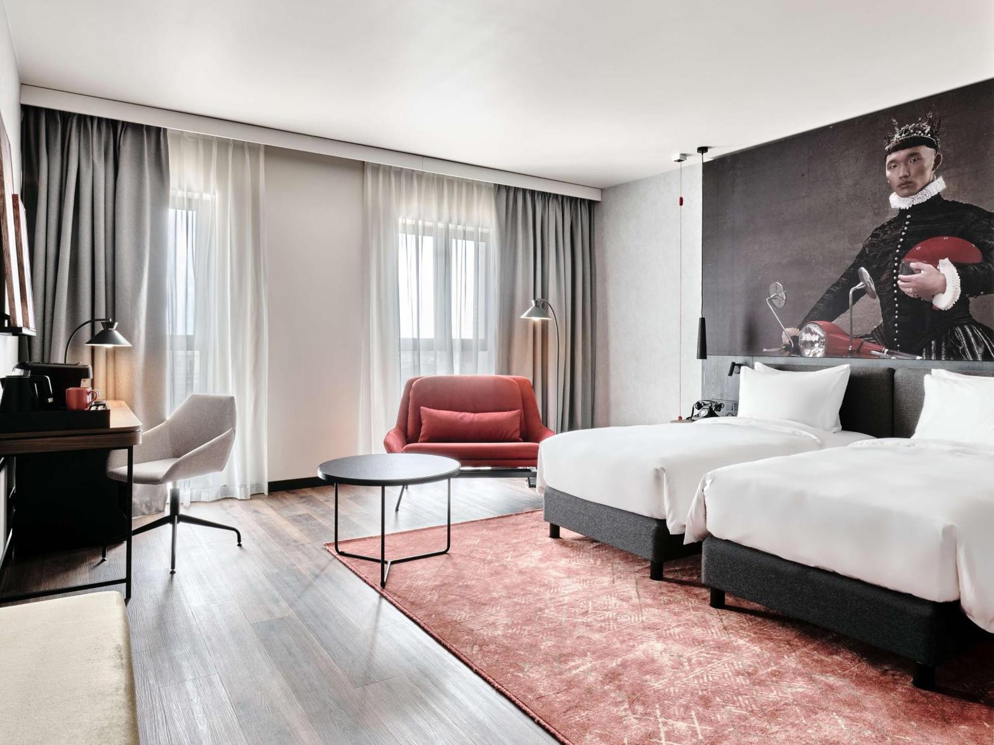Radisson Red & Radisson Red Apartments, 4* Krakau