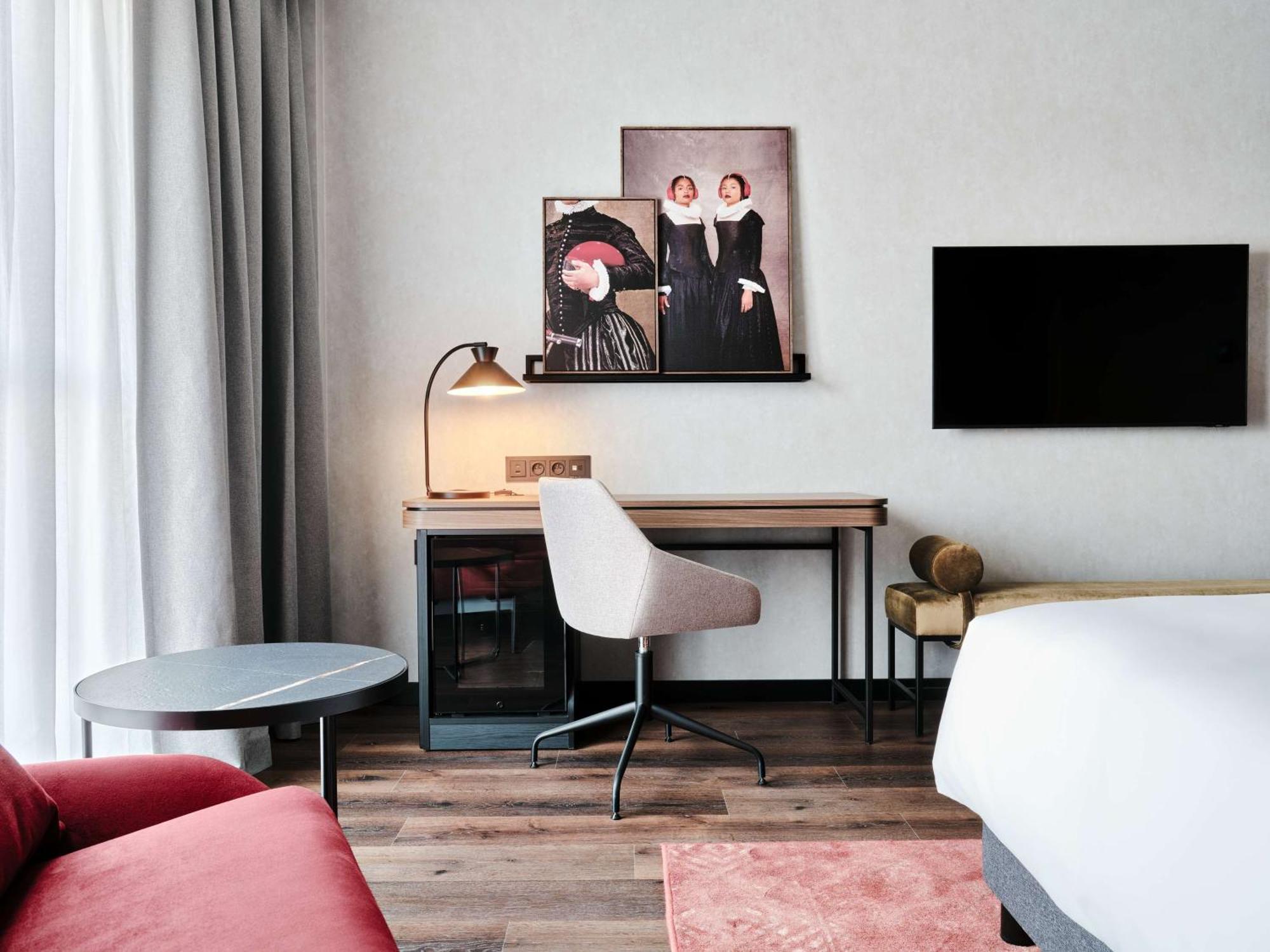 Radisson Red & Radisson Red Apartments, Krakau