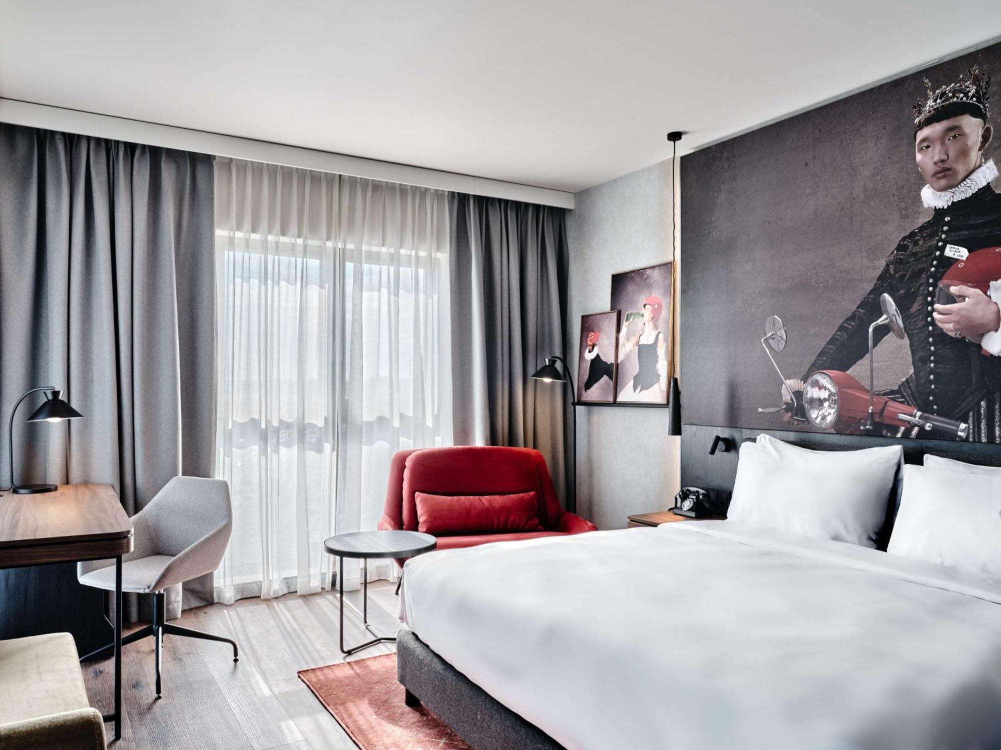 Hotel Radisson Red & Radisson Red Apartments, Krakau