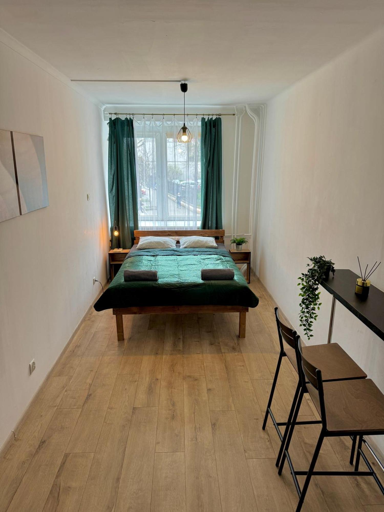 Well In Old Town Homestay *