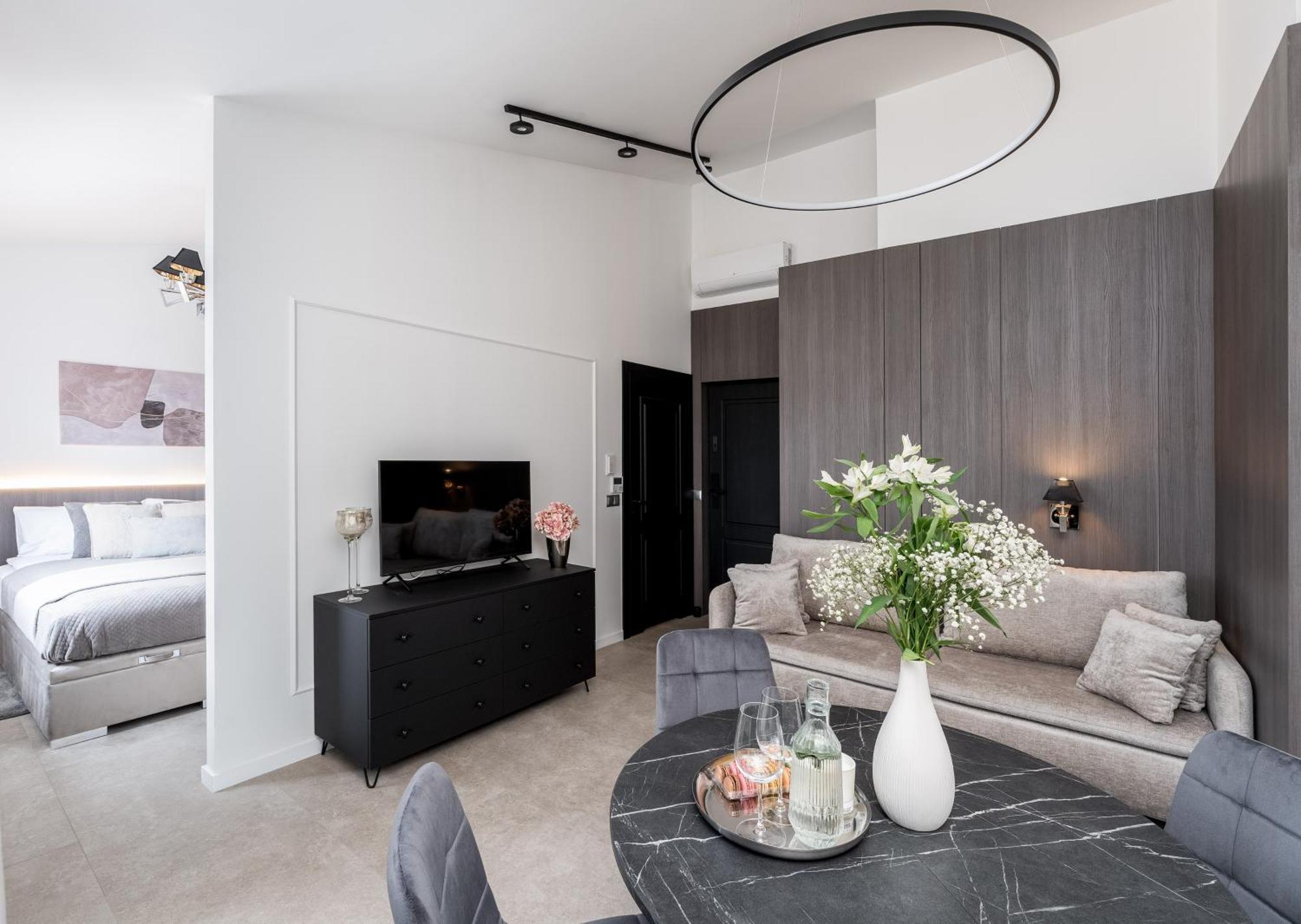 Wielopole Floor Apartment *