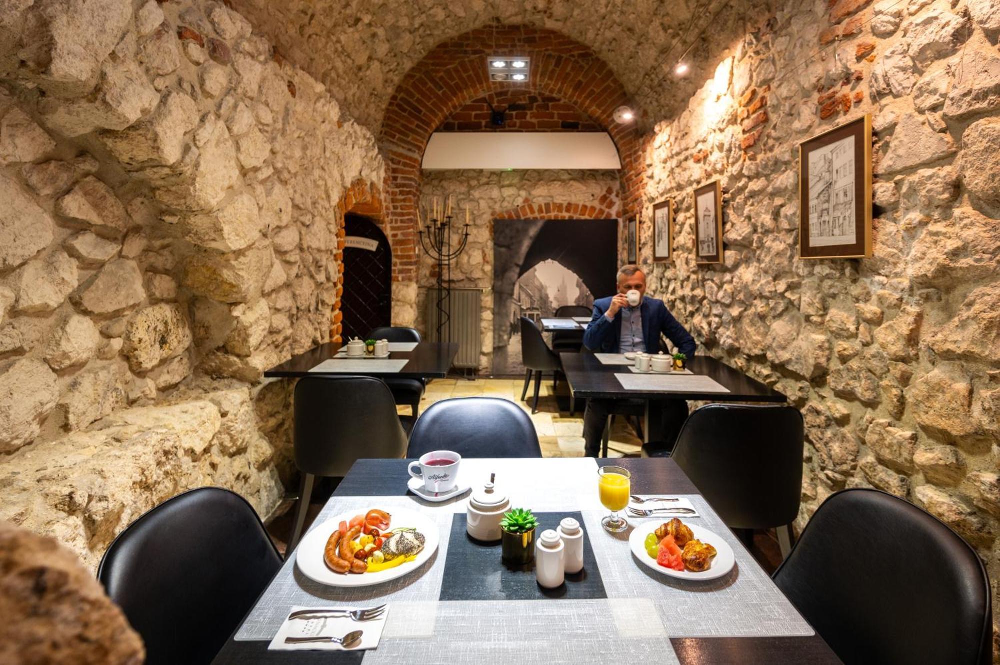 Senacki Hotel Krakau