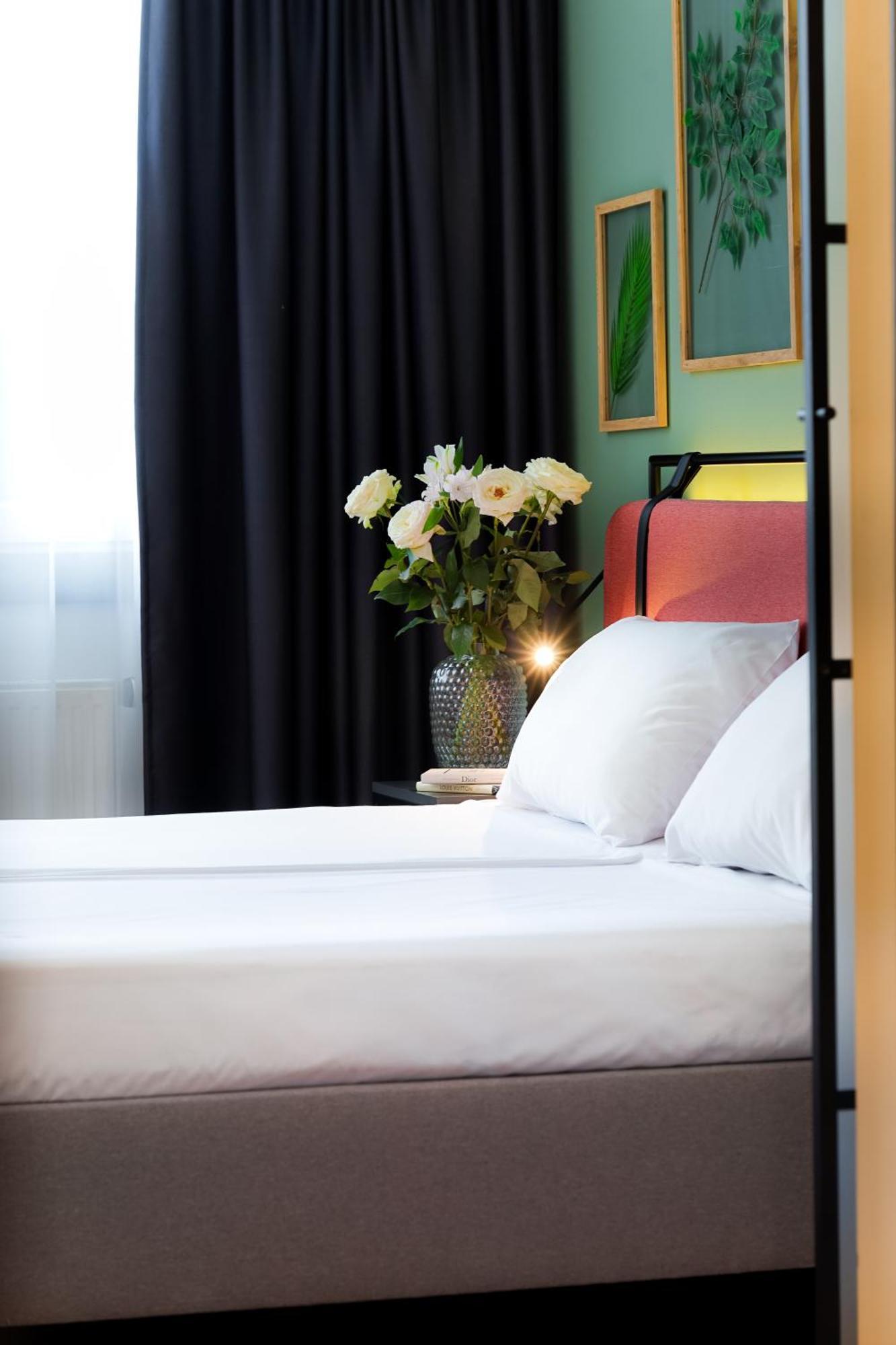 Hotel Campanile South