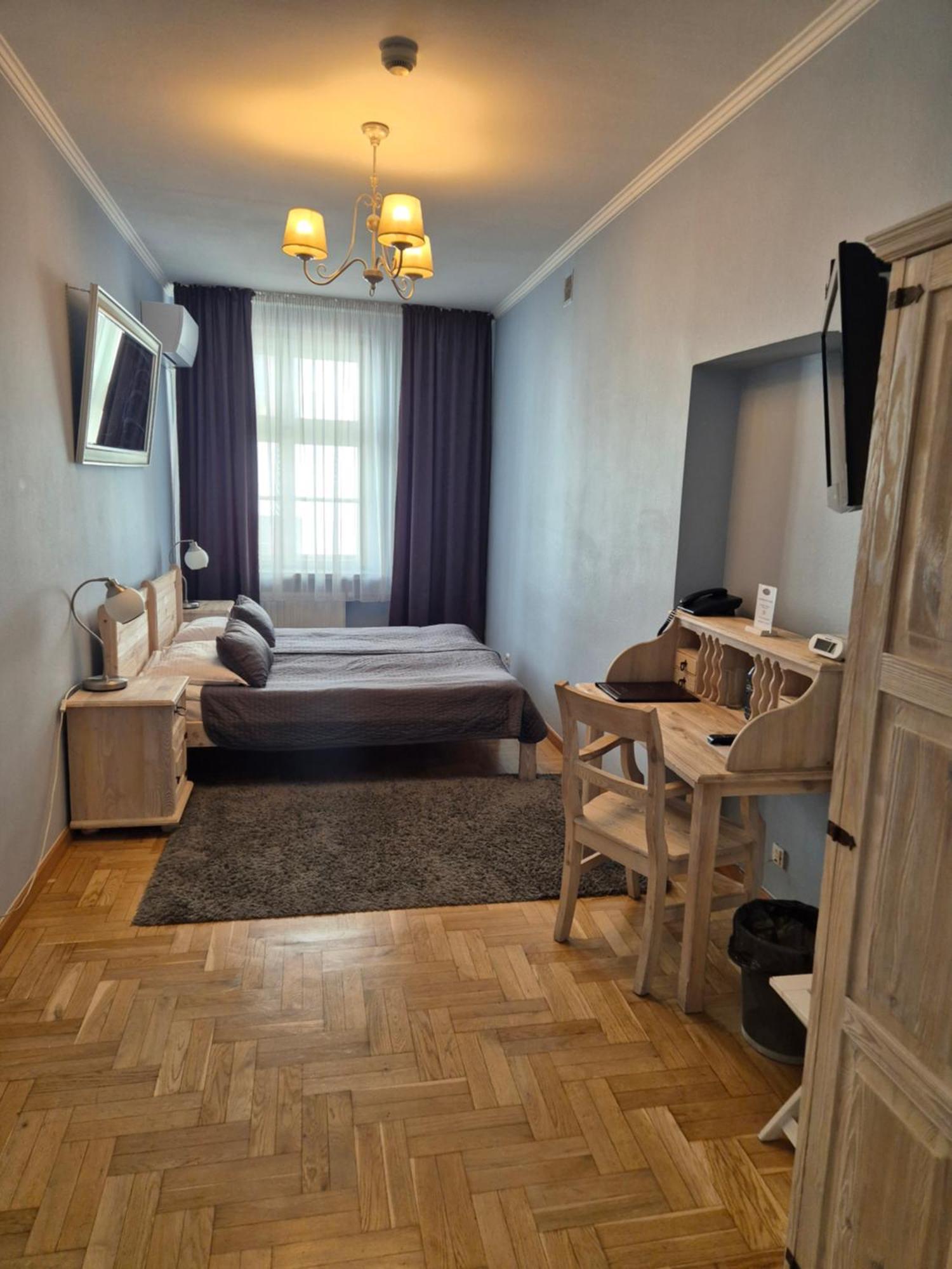 Mikolaj Krakow