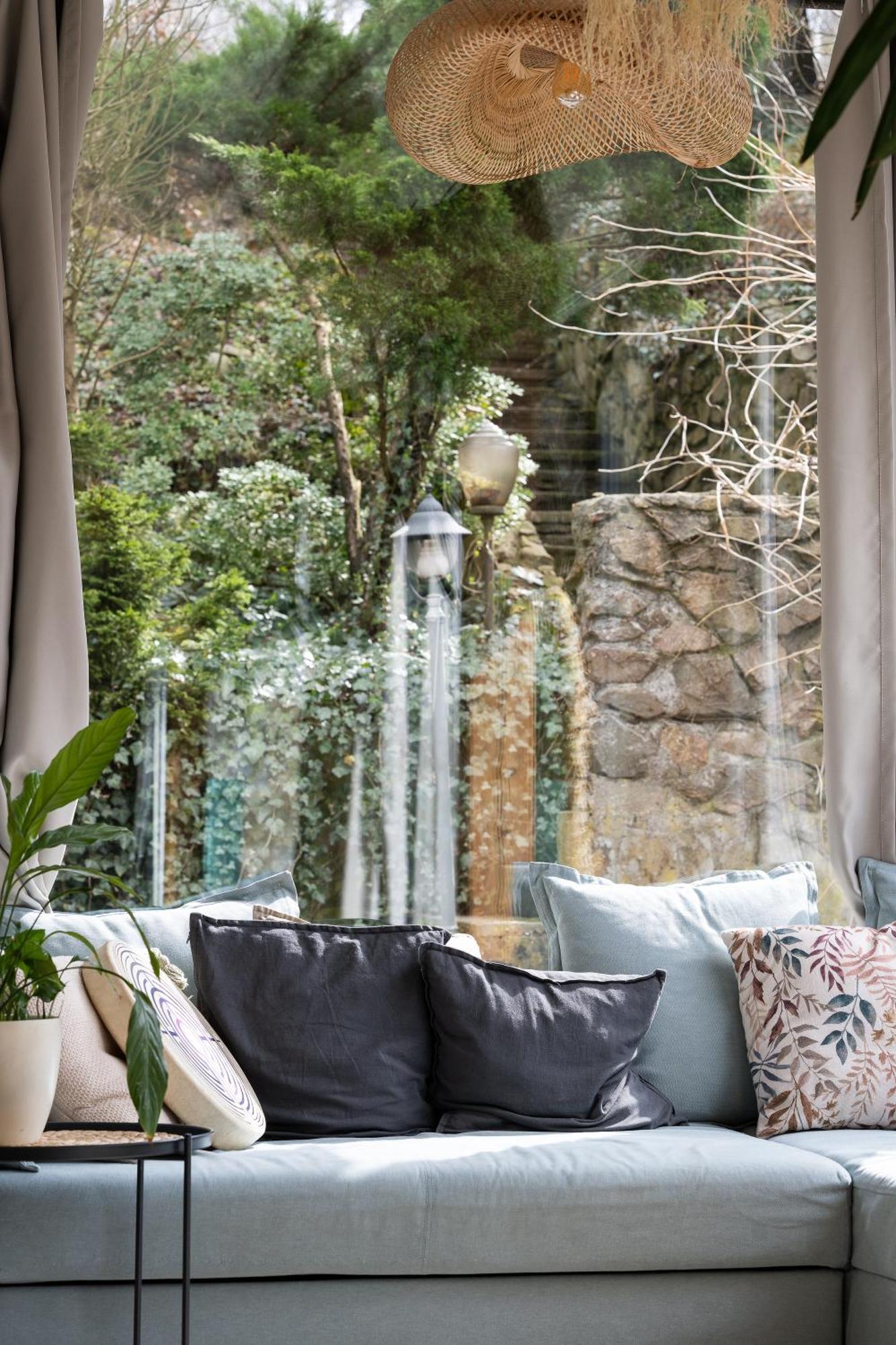 Blisshouse Luxurious Calm And Energetic Spot Near By Surrounded By The Forest Where Will Find Your Peace And Your People Gasthuis *