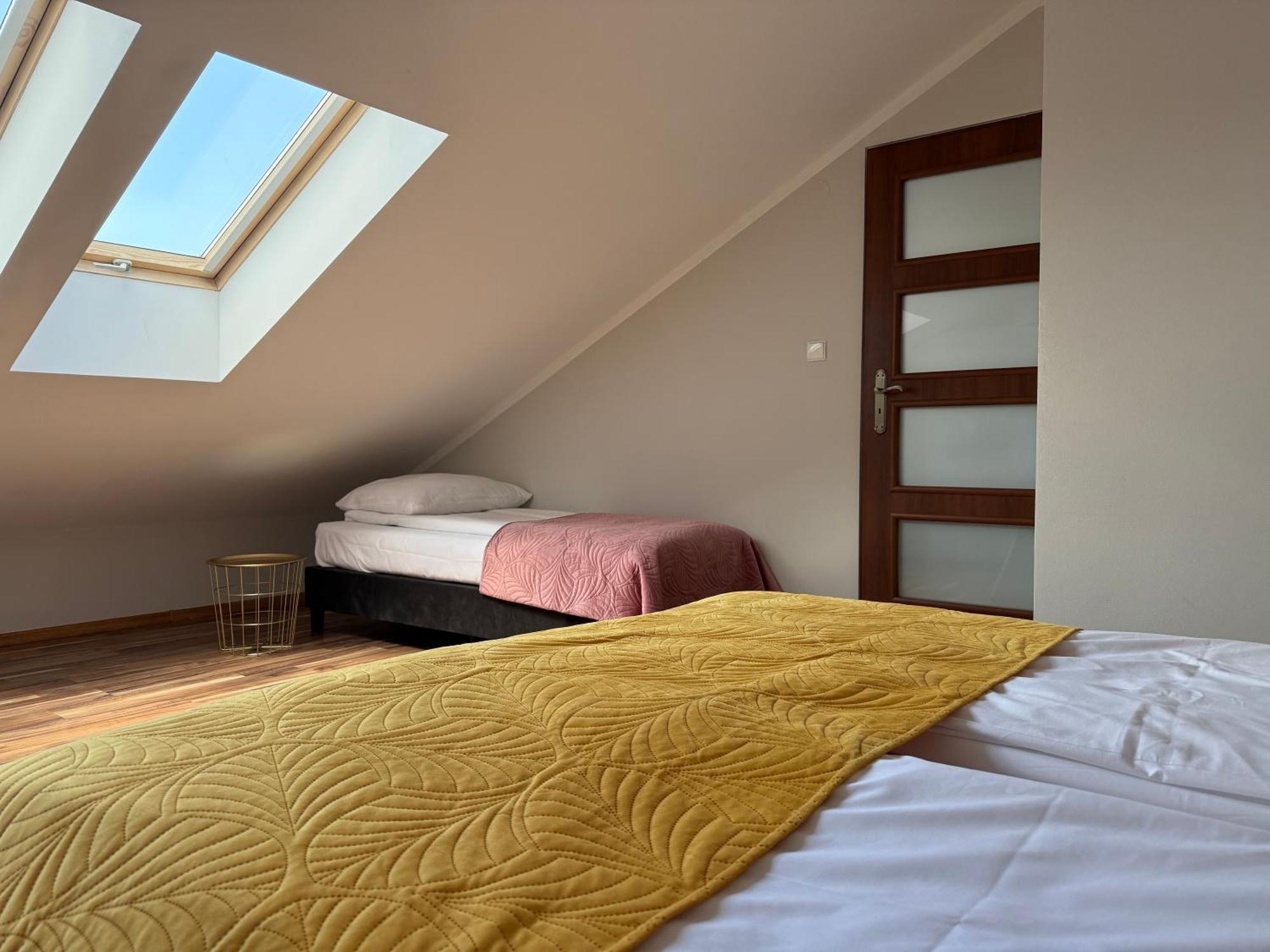 Apartament Corner House *