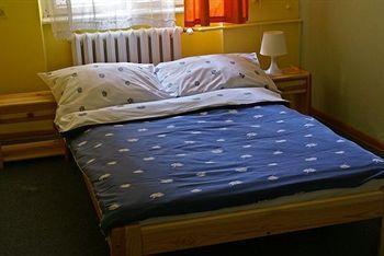 Old Town Luxe Retreat - King Bed - Steps To Main Square *
