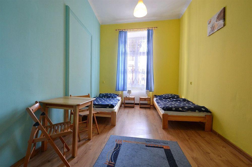 Apartment Old Town Luxe Retreat - King Bed - Steps To Main Square *