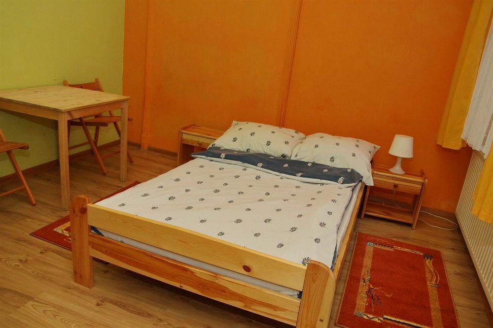 Apartment Old Town Luxe Retreat - King Bed - Steps To Main Square