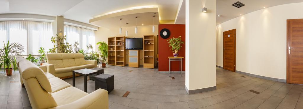 Hostel Dom Turystyczny Indigo *