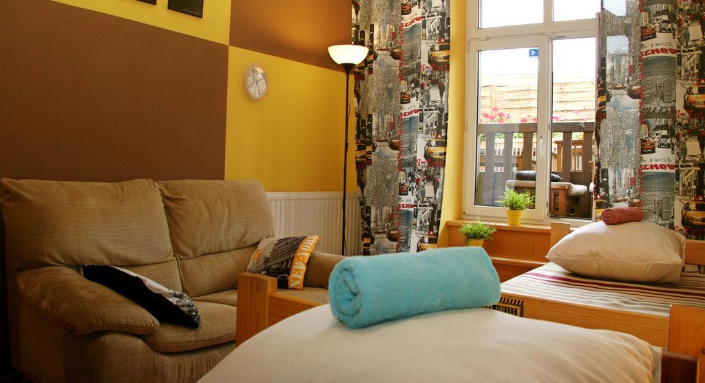 Hostel High Life *