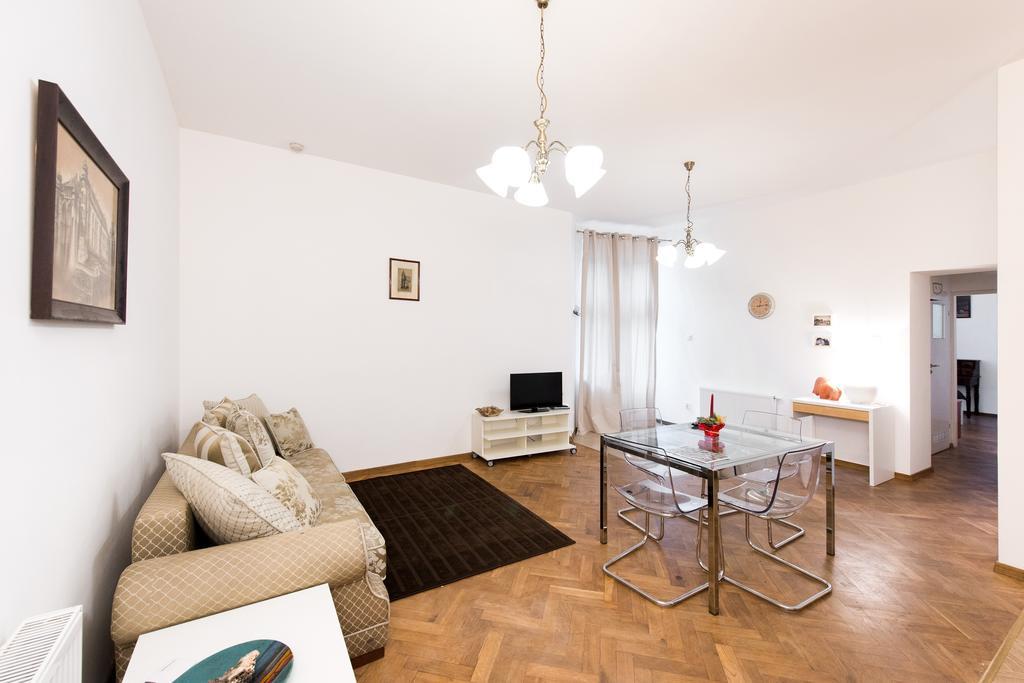 Apartment Golebia 3