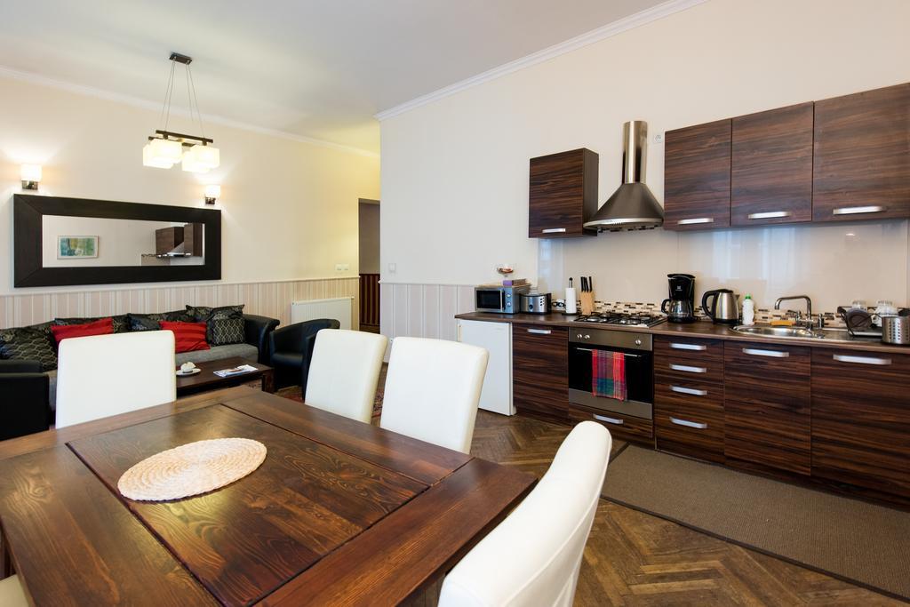 Golebia 3 Apartment *