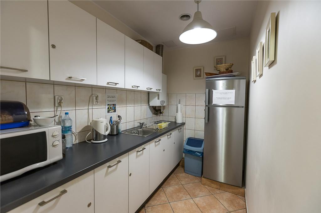Cracow Hostel *