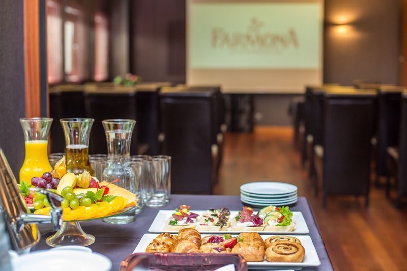 Farmona Business & Spa