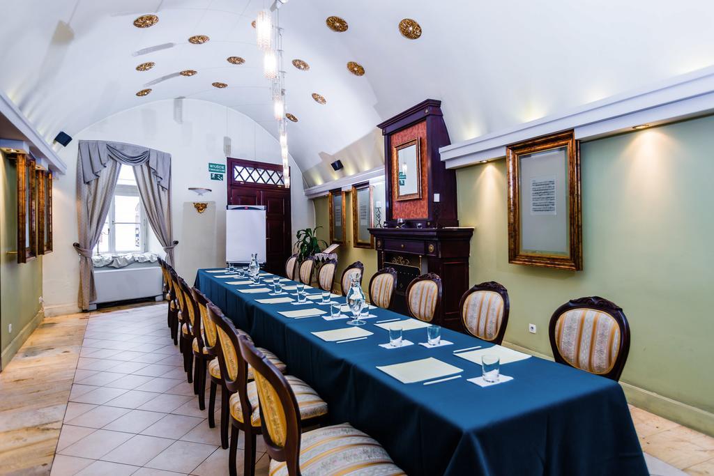 Aparthotel Great Polonia Old Town 4*
