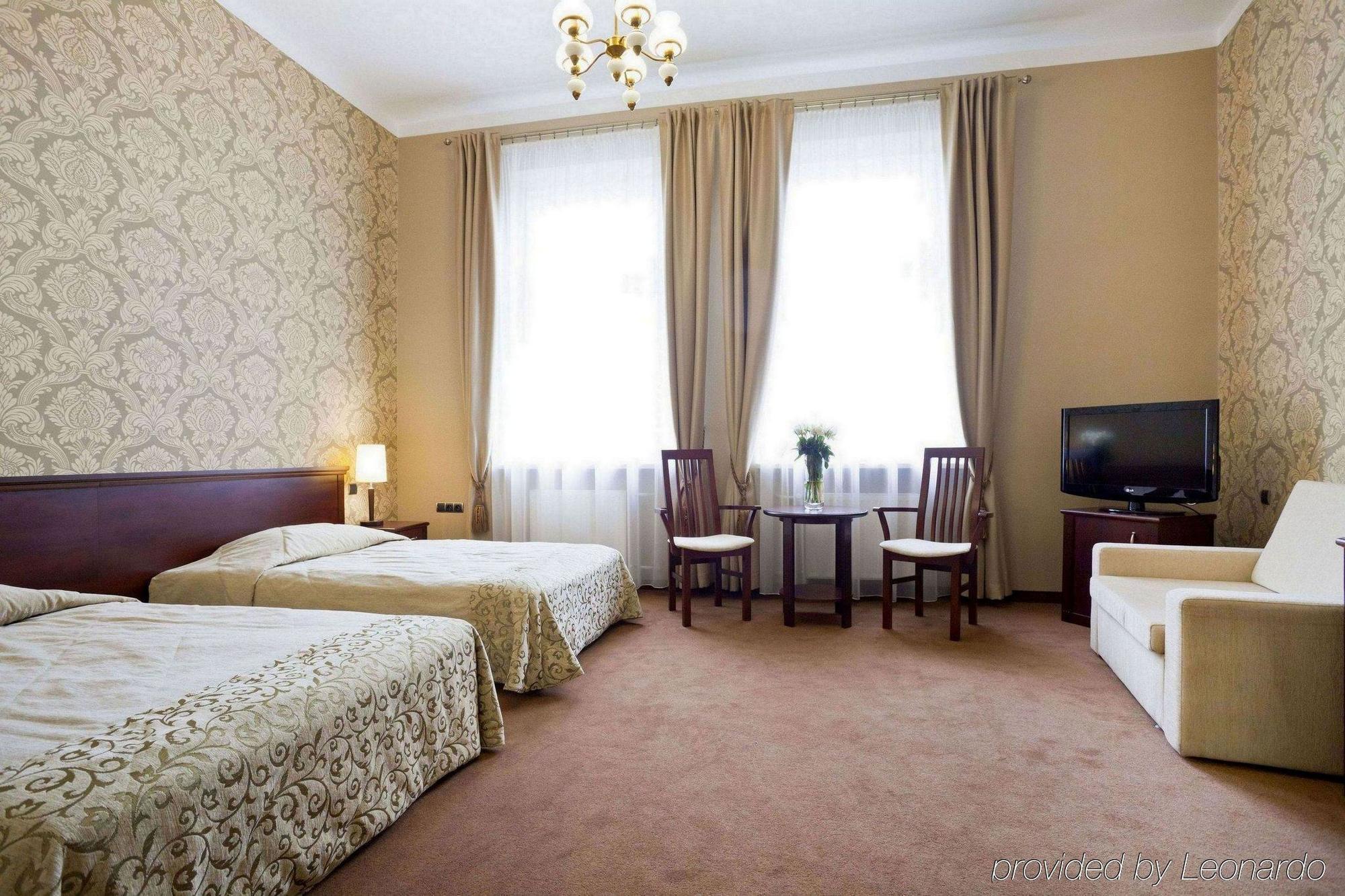 Royal Hotel