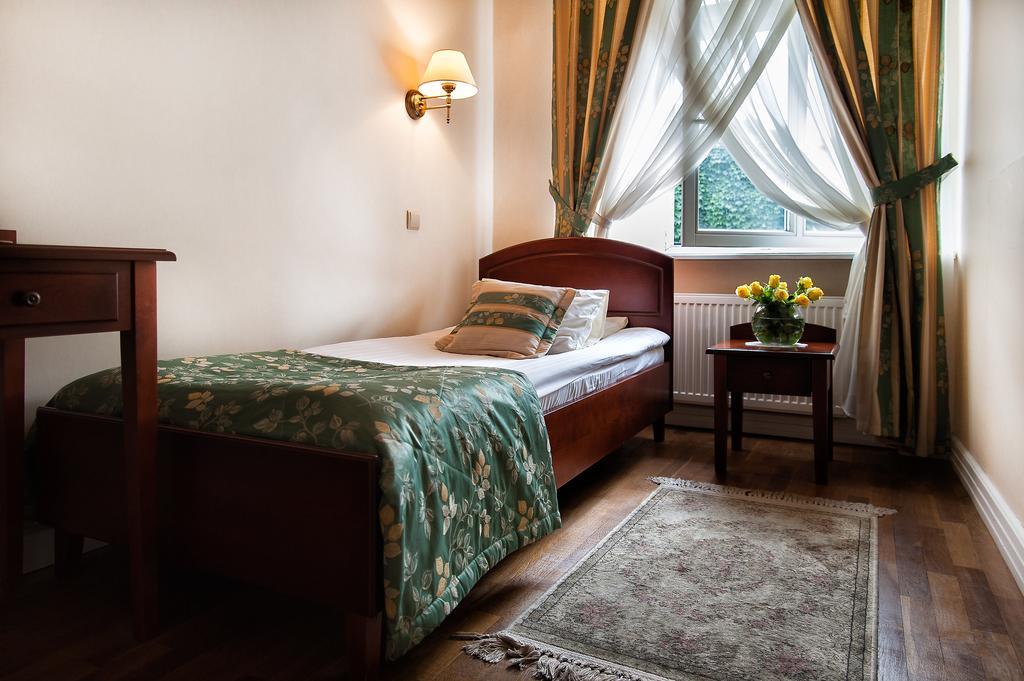 Hotel Karmel 3*