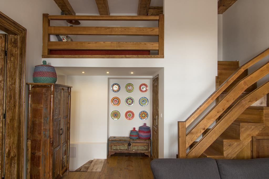 Habitat Apartment *