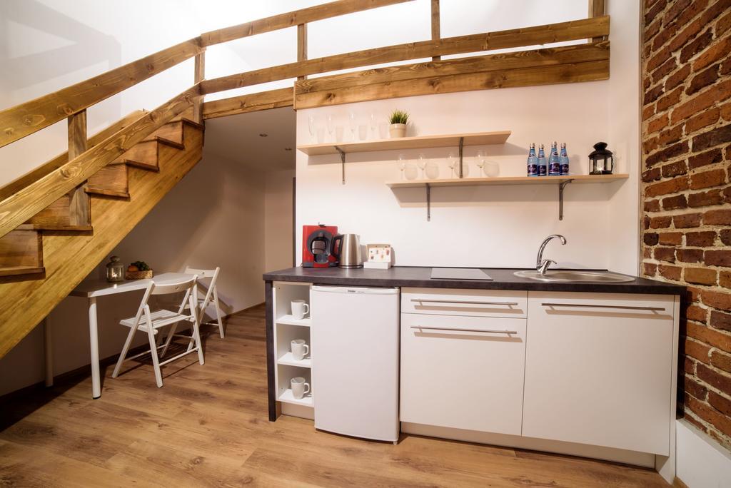 Hotel apartamentowy Cracow Rent - Spacious For 2-7 People In Quiet Area - Kolberga Street Nr 3 - 10 Min To Main Square By Foot *