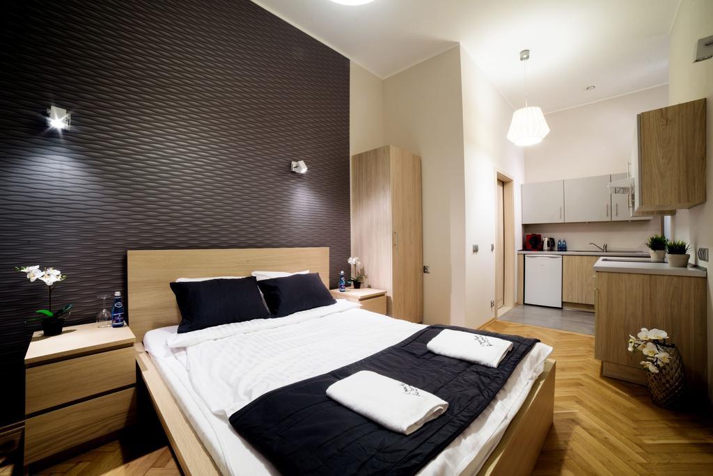 Cracow Rent - Spacious For 2-7 People In Quiet Area - Kolberga Street Nr 3 - 10 Min To Main Square By Foot Hotel apartamentowy Kraków