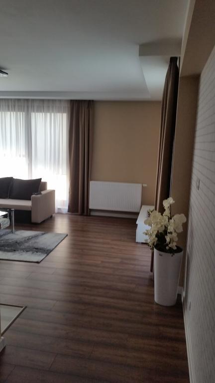 Wilga Park Apartment