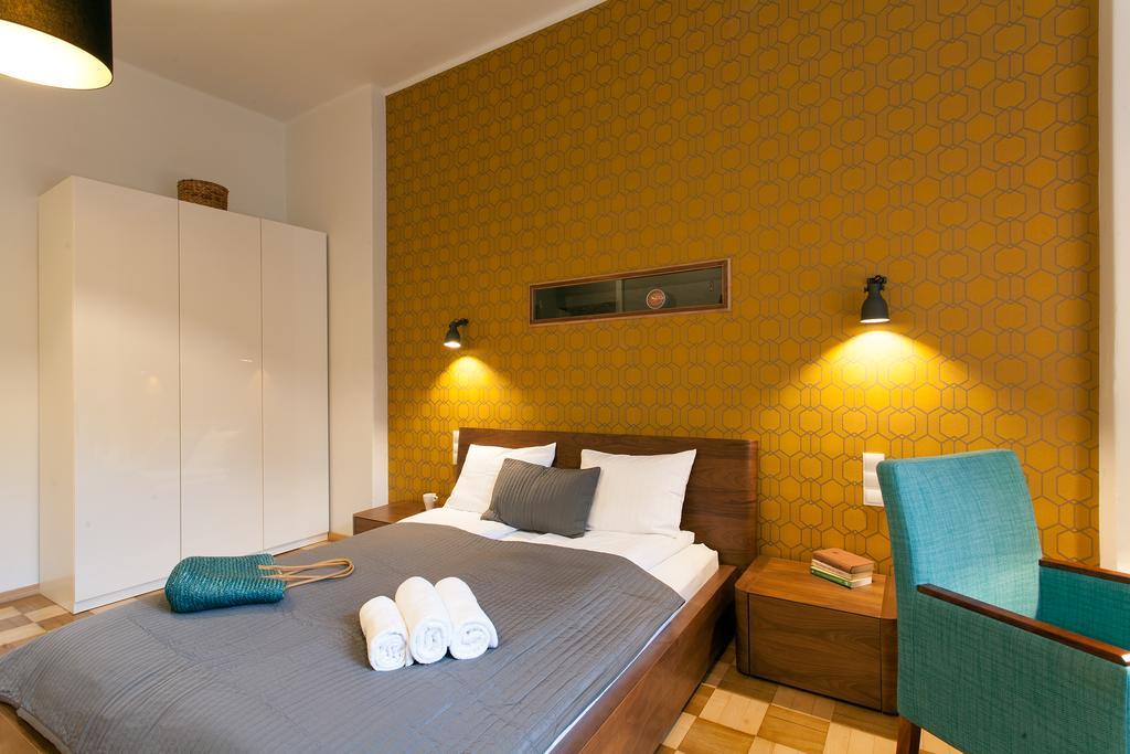 Honey Time Apartment