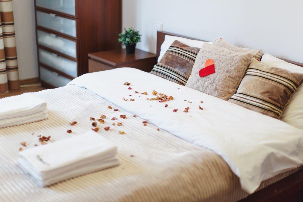 Angel Plaza Apartment *