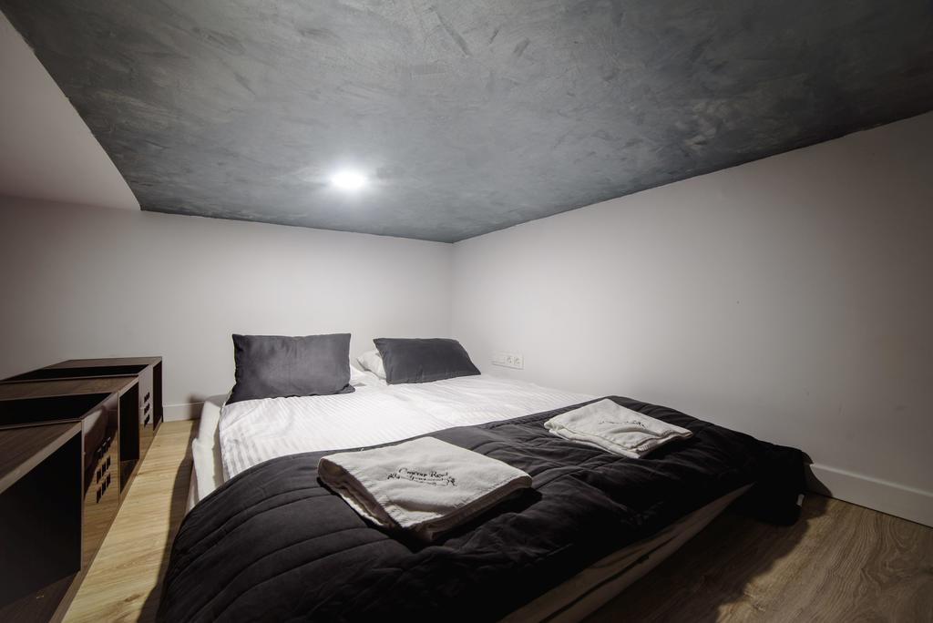 Cracow Rent - Spacious For 2-7 People In Quiet Area - Kolberga Street Nr 3 - 10 Min To Main Square By Foot Kraków