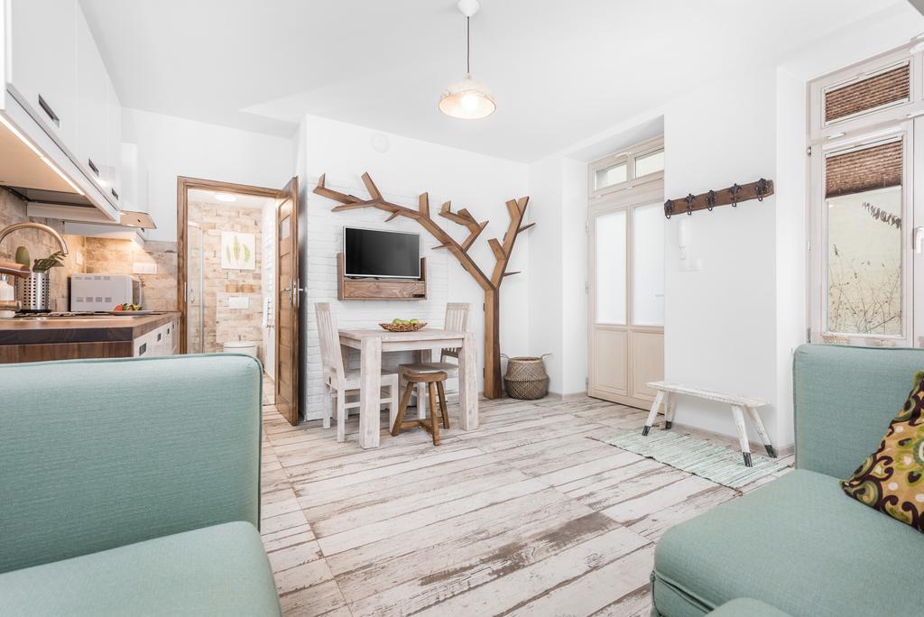 Habitat Apartment *