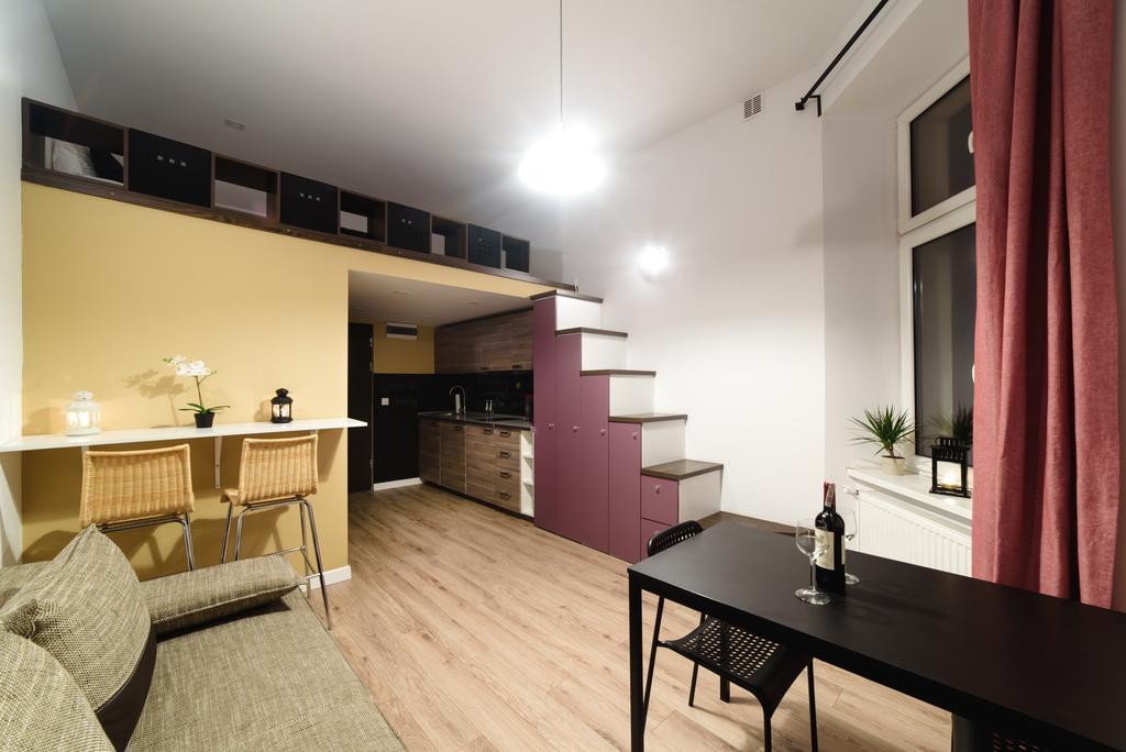 Cracow Rent - Spacious For 2-7 People In Quiet Area - Kolberga Street Nr 3 - 10 Min To Main Square By Foot Hotel apartamentowy Kraków