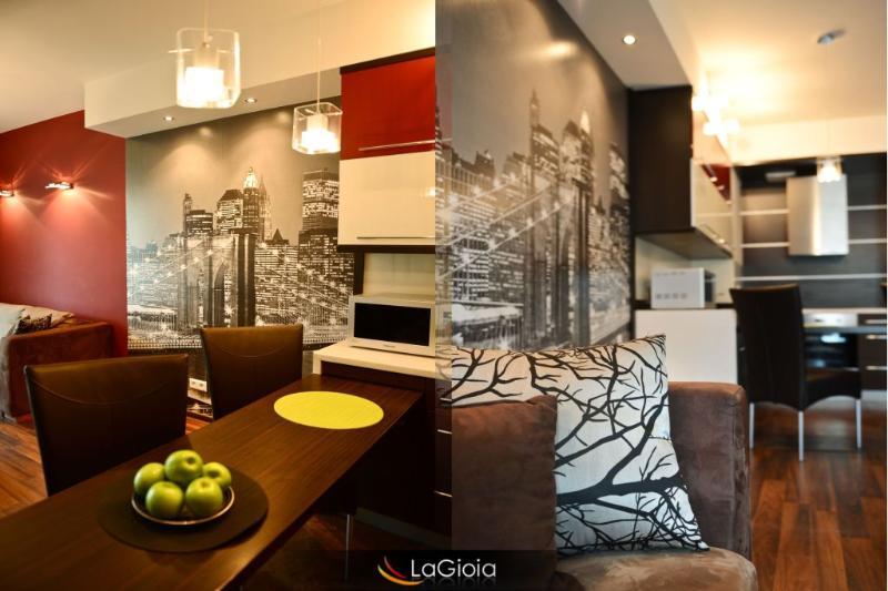 Angel Plaza Apartment *