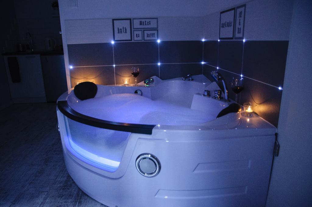 Bedrouse Jacuzzi Starowislna - Old Town Apartament
