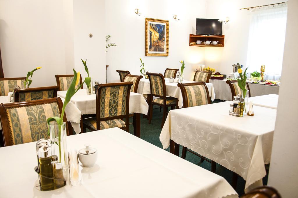 Artur Hotel