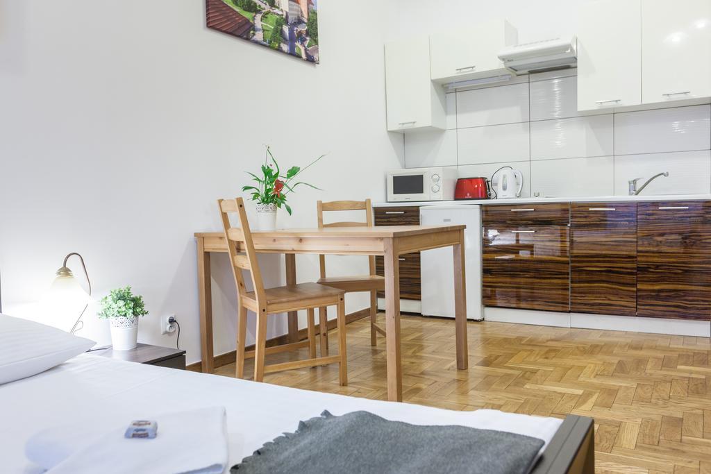 Aparthotel K22 Bonerowska 8 Aparthotel 3*